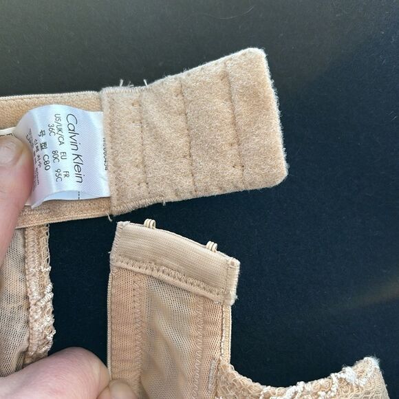 NWOT Calvin Klein Tan Lace Convertible Racerback Demi Bra 36C - Picture 11 of 14